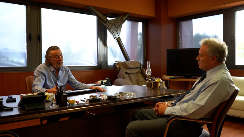 Ο Γιάννης Σγουρός μιλά στον Μάκη Τριανταφυλλόπουλο για όλους και για όλα