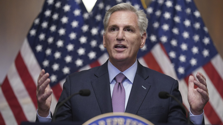 CNN: Ο Κέβιν Μακάρθι θα παραιτηθεί από το βουλευτικό αξίωμα πριν από τη λήξη της θητείας του