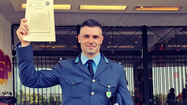 Είναι αστυνομικός, οικονομολόγος και απόφοιτος Ιατρικής – Ποιος είναι ο πολυπράγμων κ. Κωνσταντίνος Μαρής