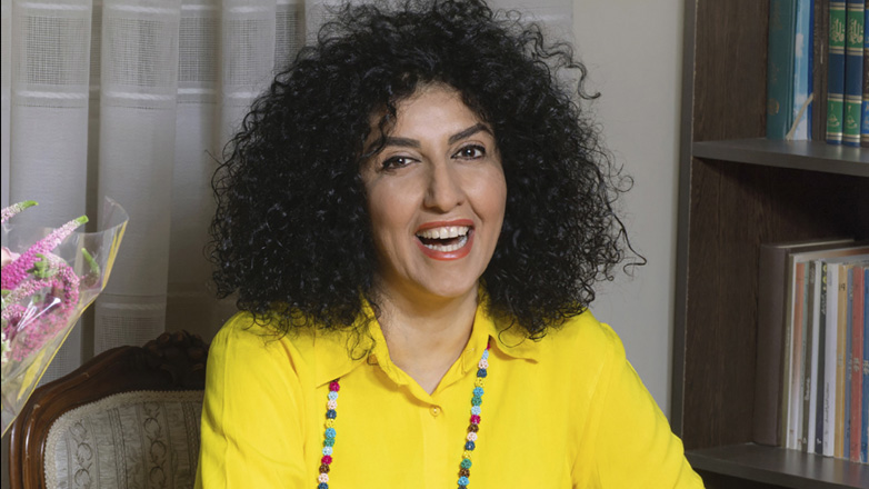 Νόμπελ Ειρήνης: «Είμαι πολύ περήφανος για τη μητέρα μου», δηλώνει ο γιος της Ιρανής Ναργκίς Μοχαμαντί