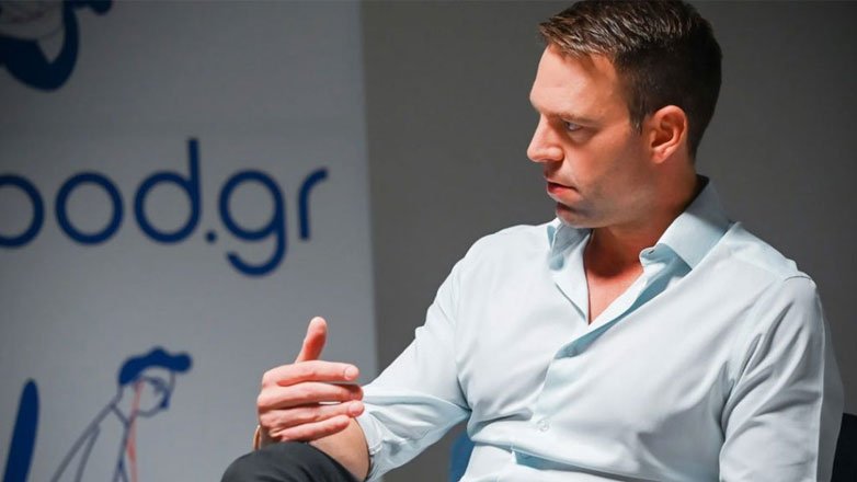 Στέφανος Κασσελάκης: Η επιθυμία για παιδιά μέσω παρένθετης και η σχέση με γυναίκα