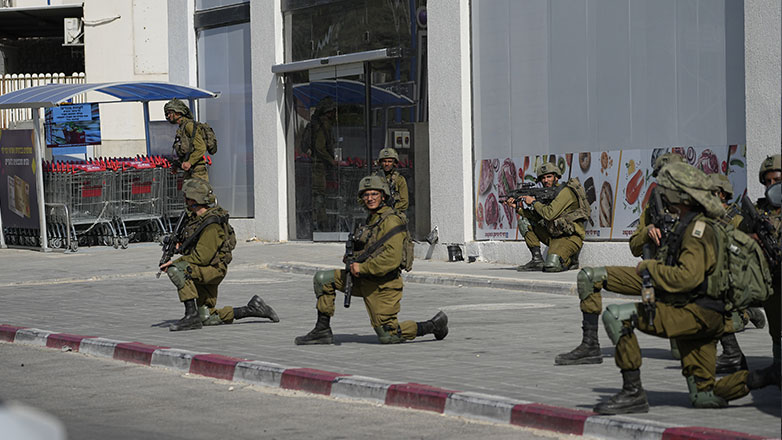 Ισραήλ: Ο ηγέτης της αντιπολίτευσης καλεί στον σχηματισμό «κυβέρνησης έκτακτης ανάγκης» καθώς «το κράτος βρίσκεται σε πόλεμο»