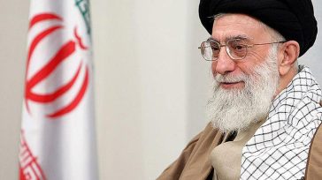 Σύμβουλος του ανώτατου πνευματικού ηγέτη του Ιράν συγχαίρει τους παλαιστίνιους μαχητές της Χαμάς