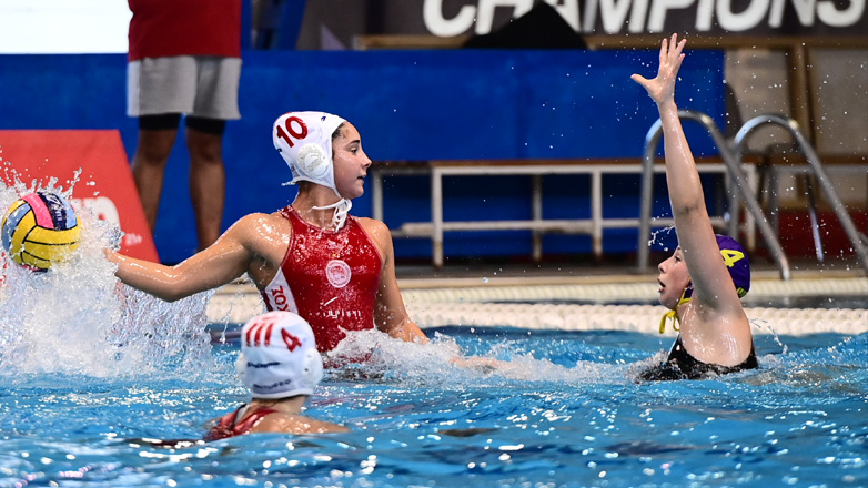 Πόλο (Champions League γυναικών): Άνετη πρεμιέρα για τον Ολυμπιακό, 15-8 την Ουίπεστ