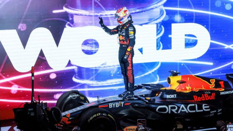 GP Κατάρ: Νίκη για τον (ήδη πρωταθλητή) Verstappen – Συγκρούστηκαν στο 1ο γύρο οι δύο Mercedes