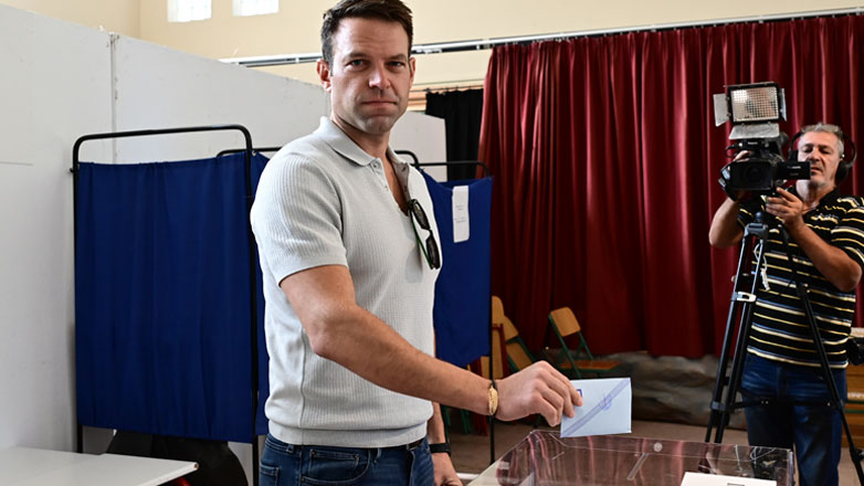 Ψήφισε ο Στέφανος Κασσελάκης: «Η Ελλάδα αξίζει καλύτερη μοίρα»