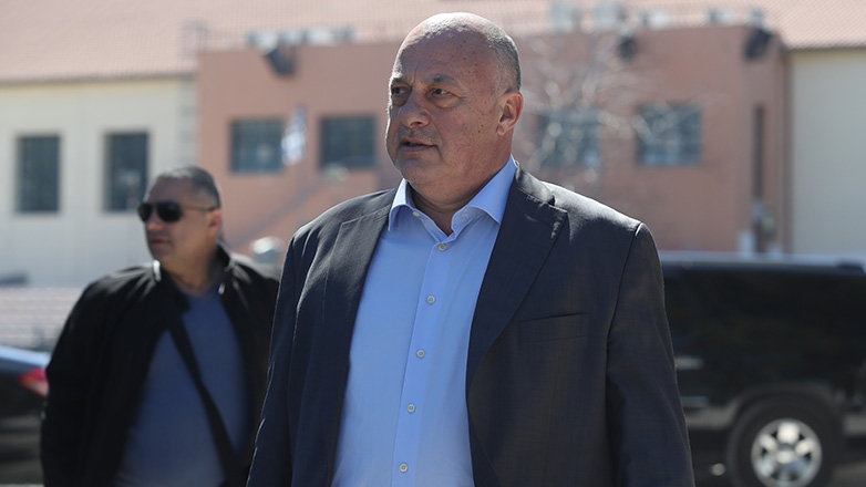 Μπέος: «Όσον αφορά τα περί ομοφοβίας και τις λοιπές αηδίες δεν το συζητώ»