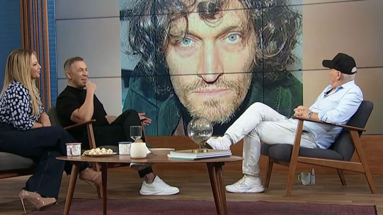 Αλμπέρτο Εσκενάζυ: Πήγε καλεσμένος σε εκπομπή και έδειξαν λάθος φωτογραφία του – Η αντίδρασή του