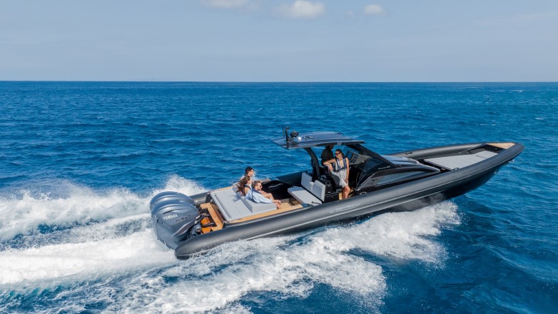 Οι νέες εξωλέμβιες Yamaha XTO 450hp V8 σε σκάφος Technohull Explorer 40 – Η συνταγή της απόλυτης εμπειρίας