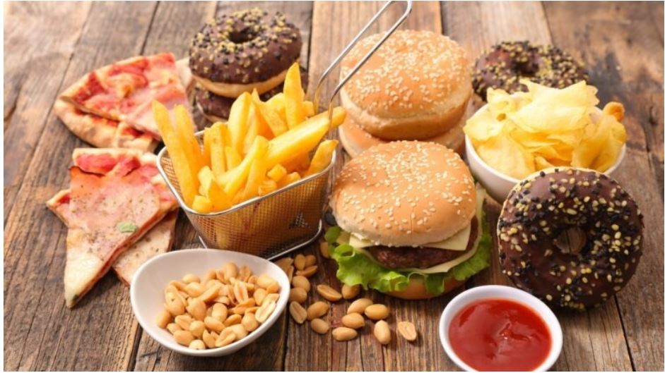 O προσδιορισμός ορισμένων τροφών ως εθιστικών θα μπορούσε να βελτιώσει την υγεία