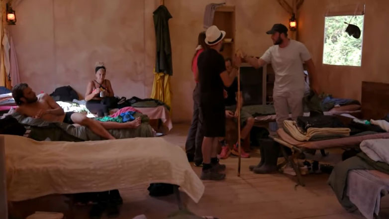 Άγριος καβγάς ανάμεσα σε παίκτες της Φάρμας: «Είσαι ρεντίκολο της κοινωνίας»