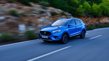 MG ZS: «Κλείνει το μάτι» στον ανταγωνισμό και κερδίζει πόντους- Ποια είναι η τιμή εκκίνησης