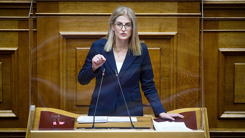 Αυγέρη: Καλούμε την κυβέρνηση να σταματήσει τους ωμούς εκβιασμούς σε βάρος των πολιτών