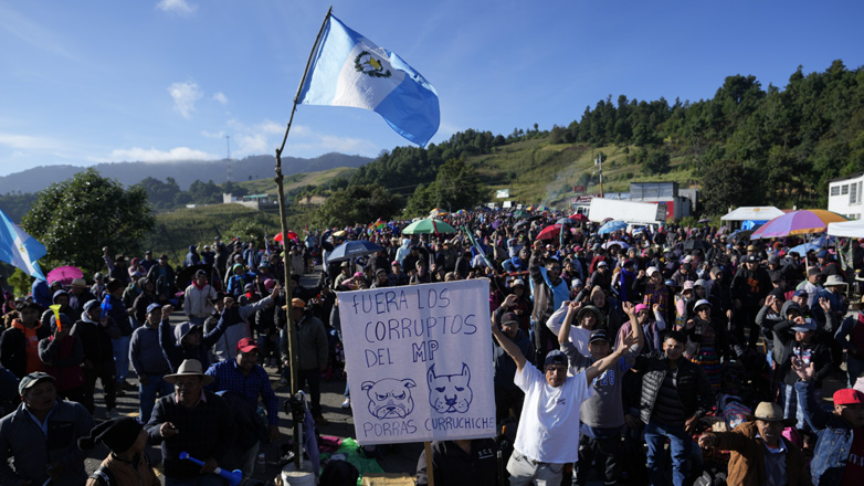 Ο απερχόμενος πρόεδρος της Γουατεμάλας δηλώνει πως δεν μπορεί να απομακρύνει τη γενική εισαγγελέα από το αξίωμα