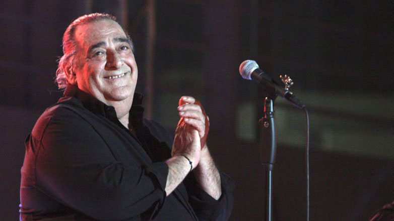 Βασίλης Καρράς: Η τηλεφωνική παρέμβαση στο Fame Story – «Είμαι εδώ»