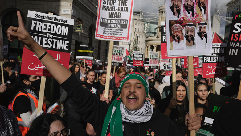 Διαδήλωση υπέρ των Παλαιστινίων στο κέντρο του Λονδίνου