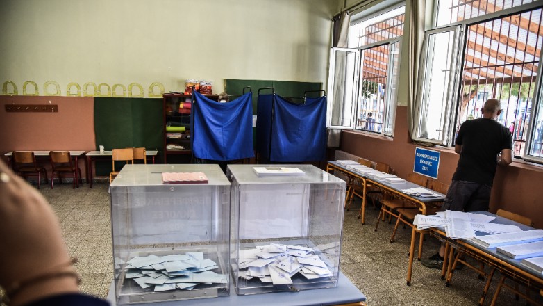 Έκλεισαν οι κάλπες – Πρωτόγνωρη η αποχή στις αυτοδιοικητικές εκλογές