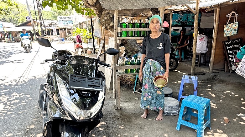 Τα απίστευτα βενζινάδικα του Lombok