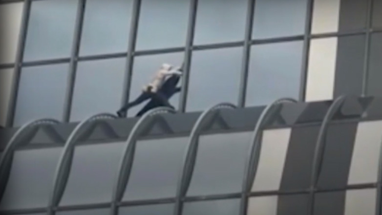 Συνελήφθη ακτιβιστής που σκαρφάλωσε σε πύργο του Σικάγο