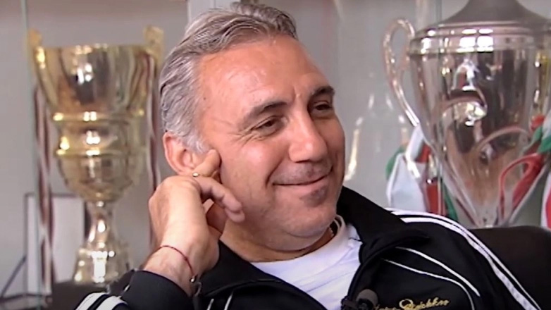 Στόιτσκοφ για Φαν Χάαλ: «Είναι ψεύτης, δεν θέλω καν να πω το όνομά του»