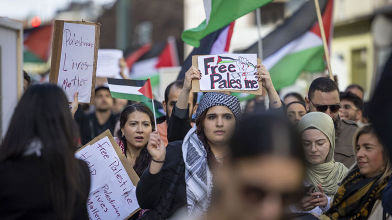 Ανήσυχος ο πρέσβης της Παλαιστινιακής Αρχής στη Γερμανία για τους περιορισμούς στις δημόσιες συγκεντρώσεις αλληλεγγύης