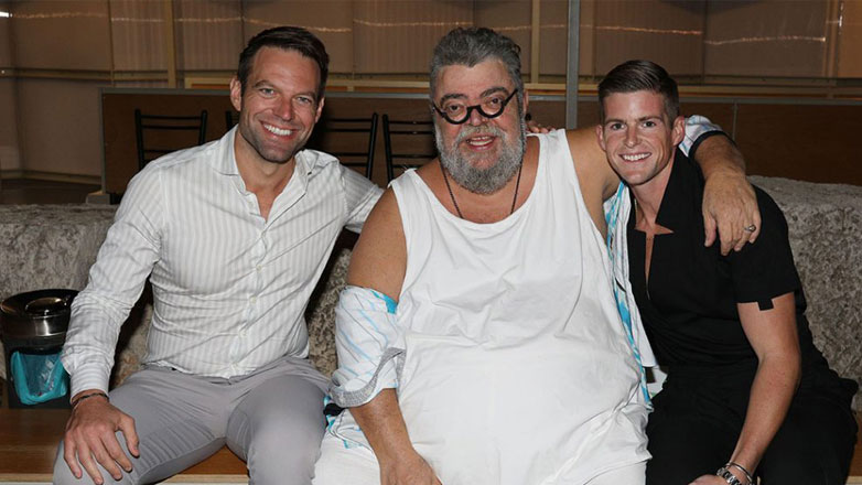 Στέφανος Κασσελάκης: Στη συναυλία του Σταμάτη Κραουνάκη μαζί με τον σύντροφό του, Tyler McBeth