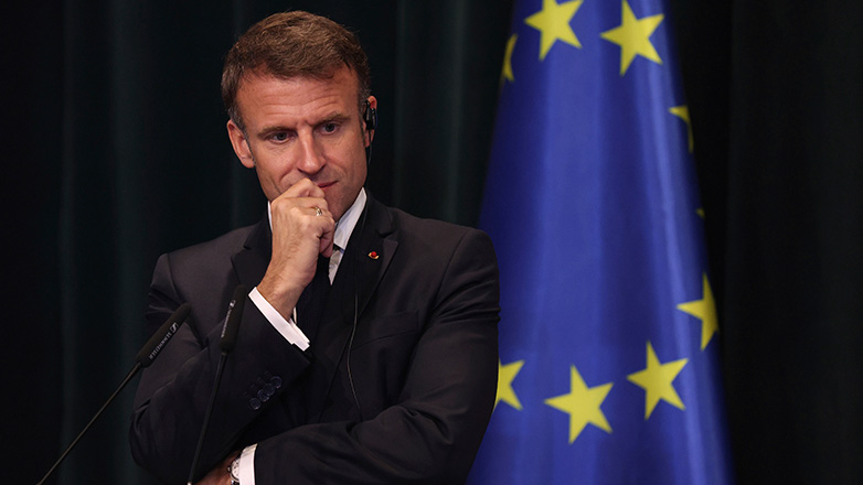 Γαλλία: Διαβουλεύσεις πριν την ανακοίνωση του νέου πρωθυπουργού