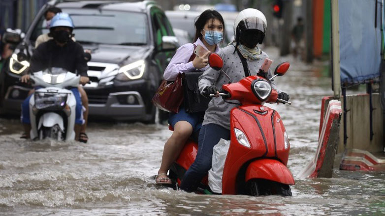 Πέντε νεκροί από τις πλημμύρες στην Ταϊλάνδη