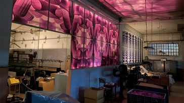 Τελευταία εβδομάδα για «Το Φαινόμενο της Πεταλούδας» στο ιστορικό εργοστάσιο της Κλωστοϋφαντουργίας Μουζάκη