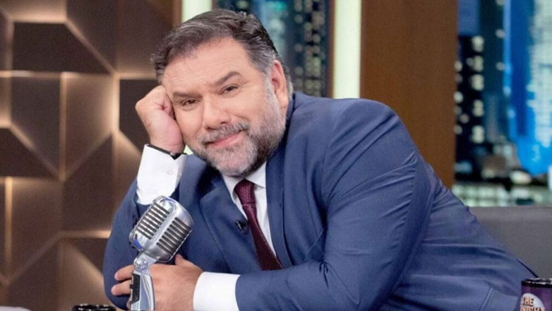 Γρηγόρης Αρναούτογλου: «Ποιος μου υπογράφει ότι ένα ετεροφυλόφιλο ζευγάρι μεγαλώνει ένα ευτυχισμένο παιδί;»