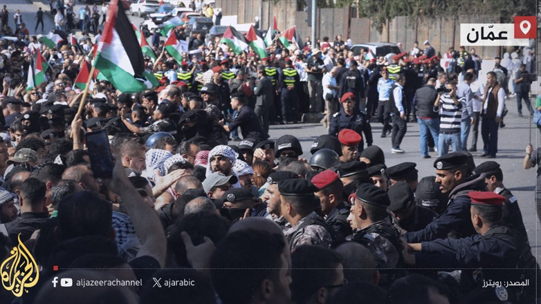 Ιορδανία: Αστυνομικοί τραυματίες σε συγκρούσεις με διαδηλωτές κοντά στην πρεσβεία του Ισραήλ