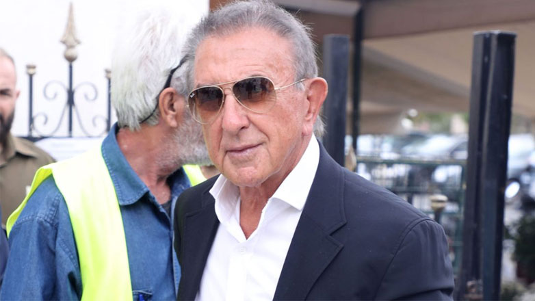 O Αργύρης Παπαργυρόπουλος αποκαλύπτει: «Ομοφυλόφιλος φίλος με φίλησε στα ξαφνικά, τον κλώτσησα»