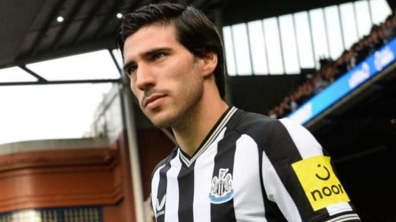 Νιούκαστλ: «Στηρίζουμε πλήρως τον Τονάλι και την οικογένειά του»