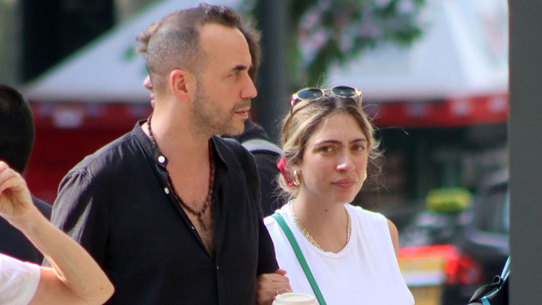 Πάνος Μουζουράκης-Μαριλού Κόζαρη: Η πρώτη κοινή εμφάνιση μετά τον ερχομό της κόρης τους