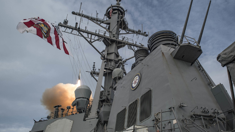 CNN: Πλοίο του Πολεμικού Ναυτικού των ΗΠΑ κοντά στην Υεμένη αναχαίτισε πυραύλους