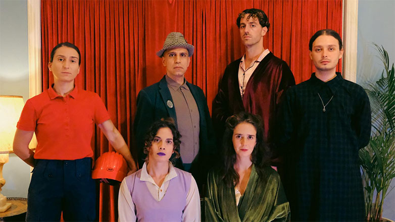 «Η Φαλακρή Τραγουδίστρια» από την ομάδα Loxodox για δεύτερη χρονιά στο House of Smiths