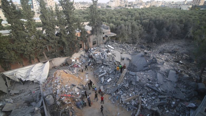 Η Αίγυπτος ξεκίνησε τα έργα επισκευής των δρόμων στο πέρασμα της Ράφα