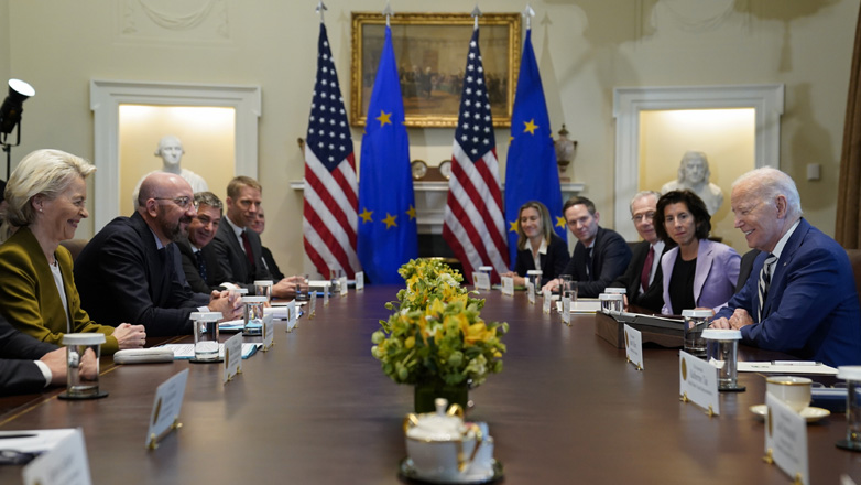 Σύνοδος ΗΠΑ-ΕΕ στον Λευκό Οίκο – Ισραήλ και Ουκρανία στο επίκεντρο