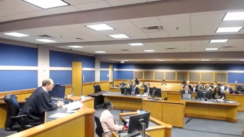 Ρωσία: Παράταση τριών ημερών πήρε η κράτηση της δημοσιογράφου από το Reuters