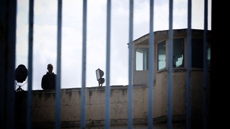 Έφοδος των Αρχών στις φυλακές Κορυδαλλού: Πιστόλι και 19 σφαίρες βρέθηκαν σε κελί