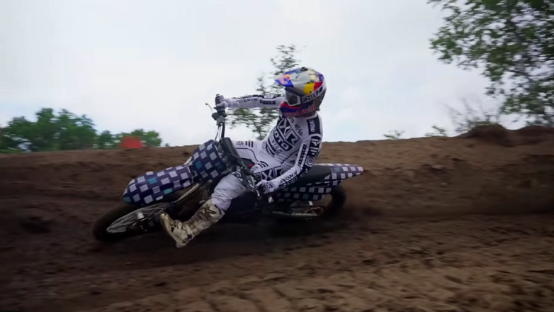 CF MOTO EVMX – Μια νέα πρωτοποριακή ηλεκτρική ΜΧ μοτοσυκλέτα