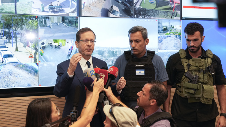 Ισραήλ: Οι τρομοκράτες της Χαμάς μετέφεραν οδηγίες για την κατασκευή χημικών όπλων