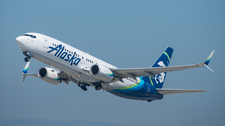 Πιλότος επιχείρησε να ρίξει αεροπλάνο της Alaska Airlines με 80 επιβάτες