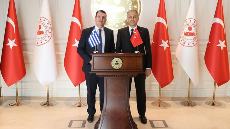 Συνάντηση Καιρίδη – Γερλικαγιά στην Άγκυρα: Συμφωνία συνεργασίας στο μεταναστευτικό