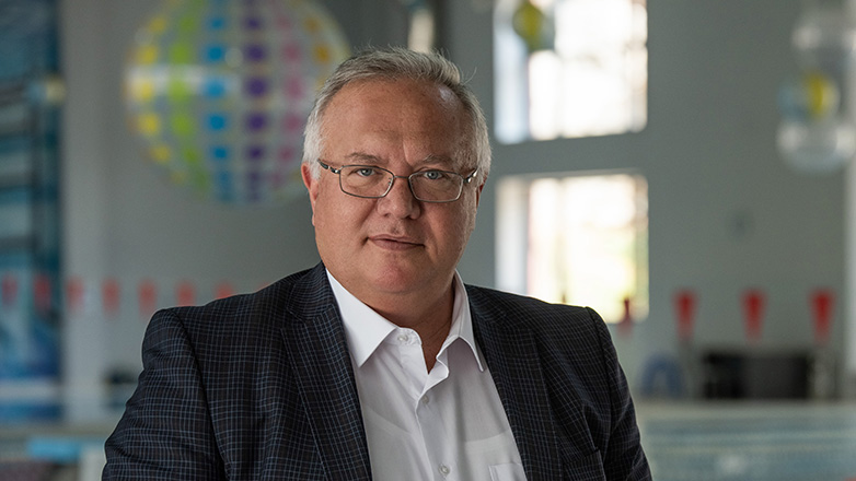 O γιατρός του ντέρμπι, Χρήστος Γώγος