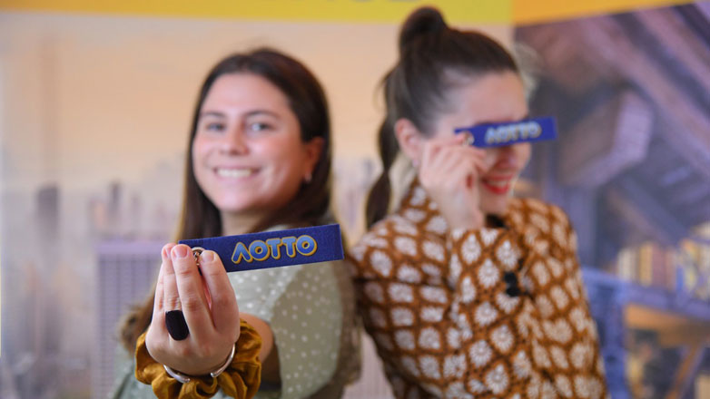 Talk of the town το 360ᵒ video booth στο εμπορικό κέντρο River West