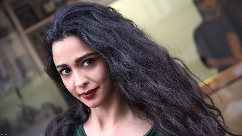 Ηθοποιός συνελήφθη για ανάρτηση στο Facebook που ερμηνεύτηκε ως «υποκίνηση τρομοκρατίας»