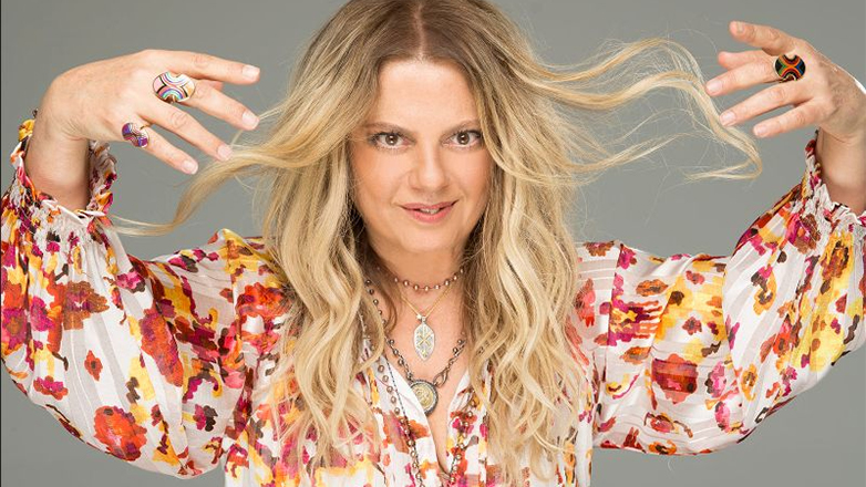 Η Ελένη Τσαλιγοπούλου στο θέατρο Άλσος