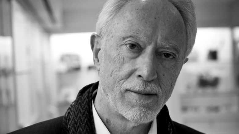 Το μυθιστόρημα «Ο Πολωνός» του Τζ. Μ. Κούτσι -Ένας έρωτας σε προχωρημένη ηλικία