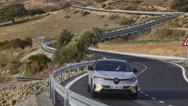 Αύξηση 22% στις πωλήσεις για το πρώτο 9μηνο 2023 ανακοίνωσε η Renault